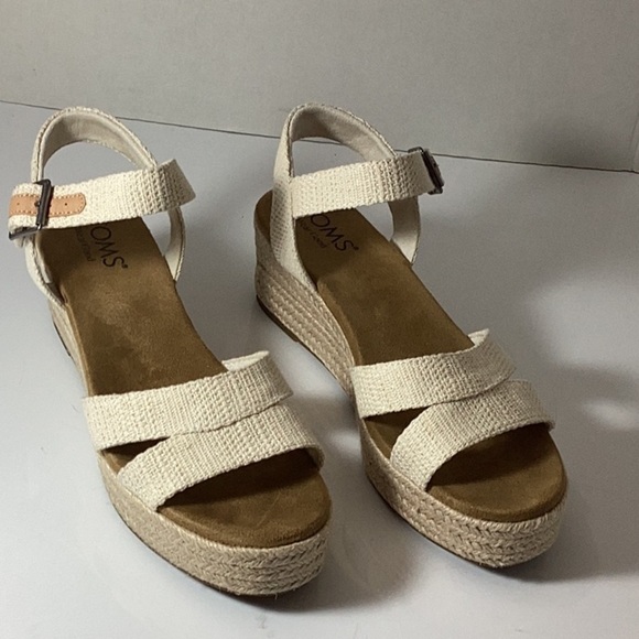 Womens Audrey Natural Metallic Wedge Sandal - Picture 4 of 10